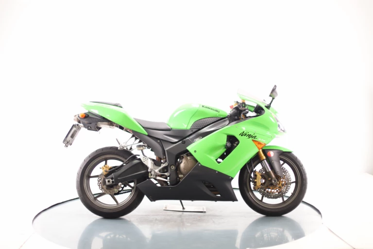 Kawasaki ZX 6 R 2005 #1642