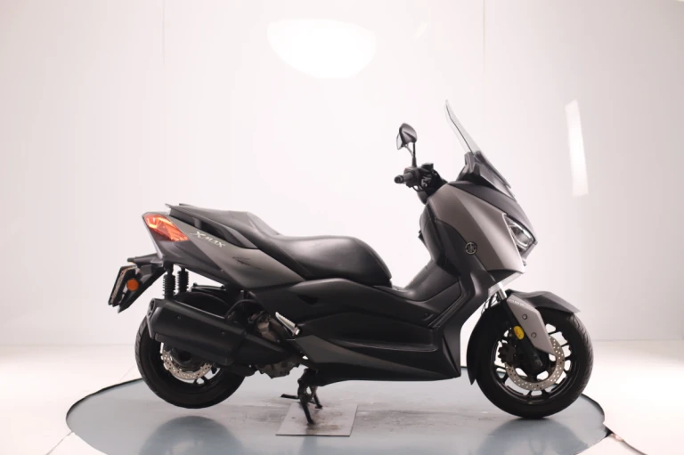 Yamaha X-MAX 300 2018 #3688