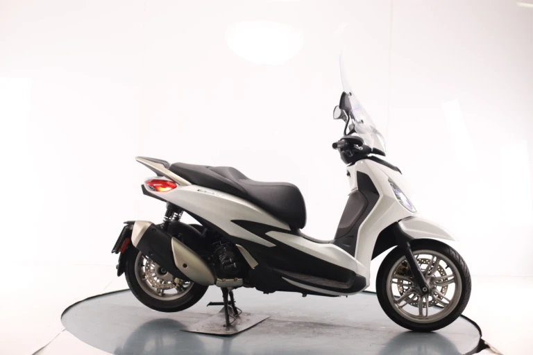 Piaggio BEVERLY 300 2022 #3991
