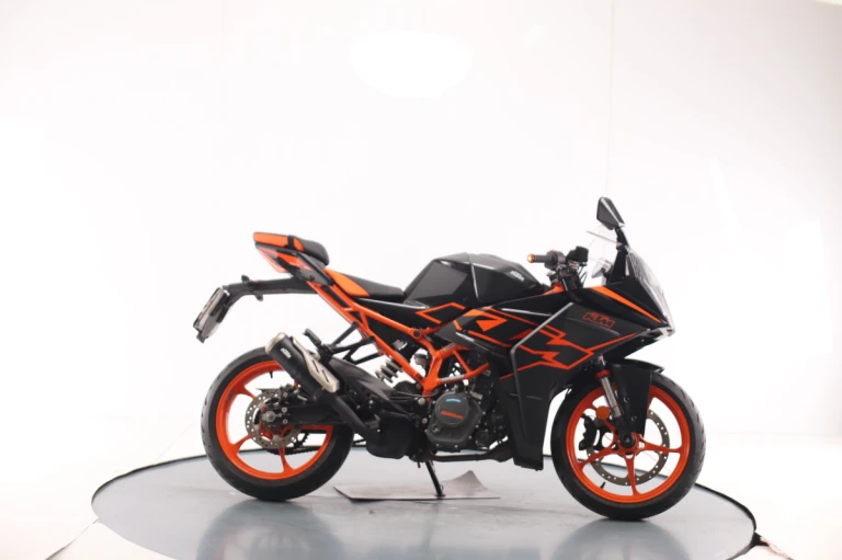KTM RC 125 2023 #4034