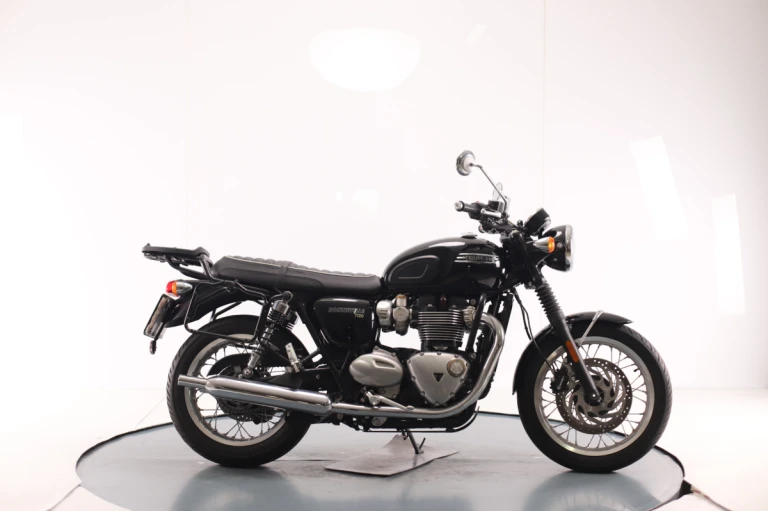 Triumph BONNEVILLE T120 2023 #4041