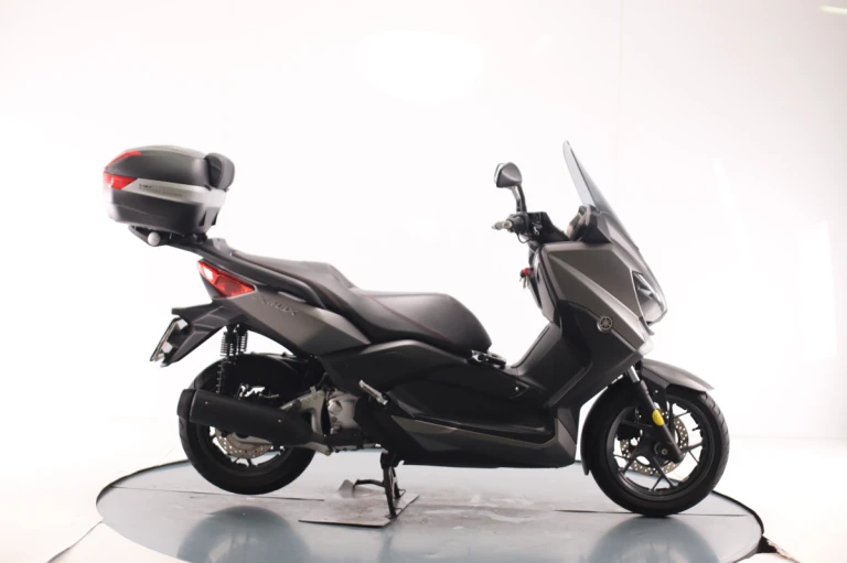 Yamaha X-Max 250 2016 #4081