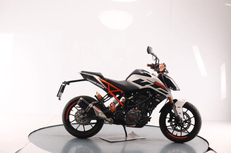 KTM 125 DUKE 2020 #4113